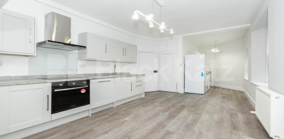 			3 Bedroom, 1 bath, 1 reception Apartment			 Hornsey Lane, Highgate